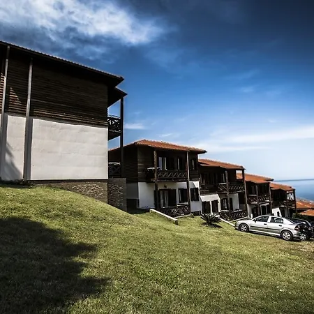 Wooden Nest Akhladherí