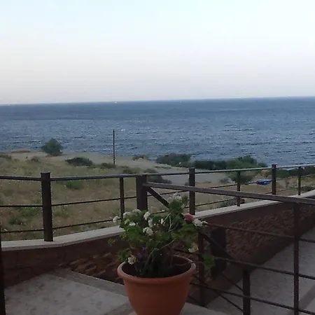 Apartman Wooden Nest Ahladerí