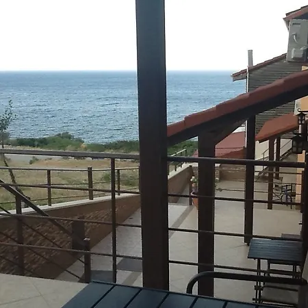 Apartamento Wooden Nest Akhladherí