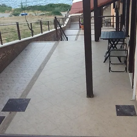 Apartamento Wooden Nest Akhladherí