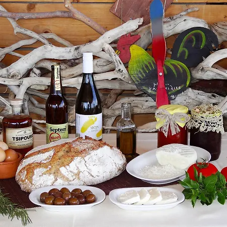 Apartamento Wooden Nest Akhladherí