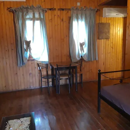 Wooden Nest Akhladherí